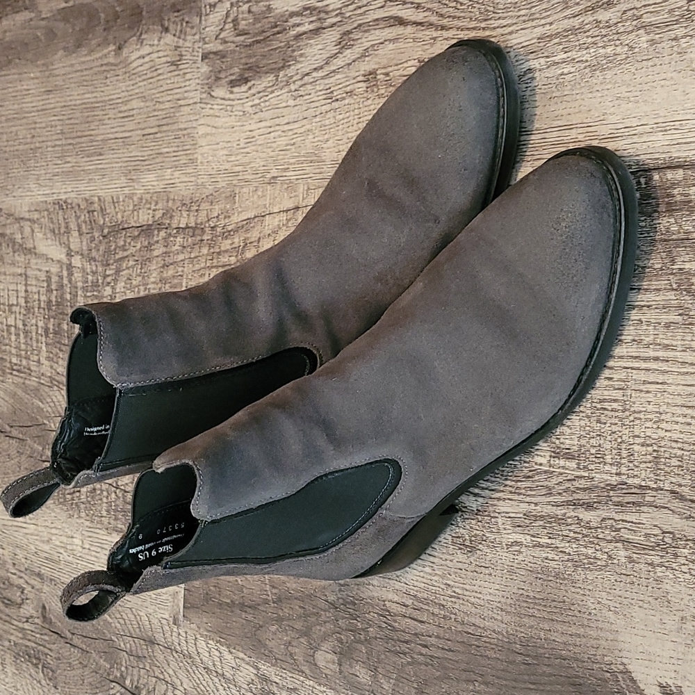 Thursday Chelsea boots